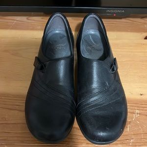Women’s Dansko Dress Shoes
